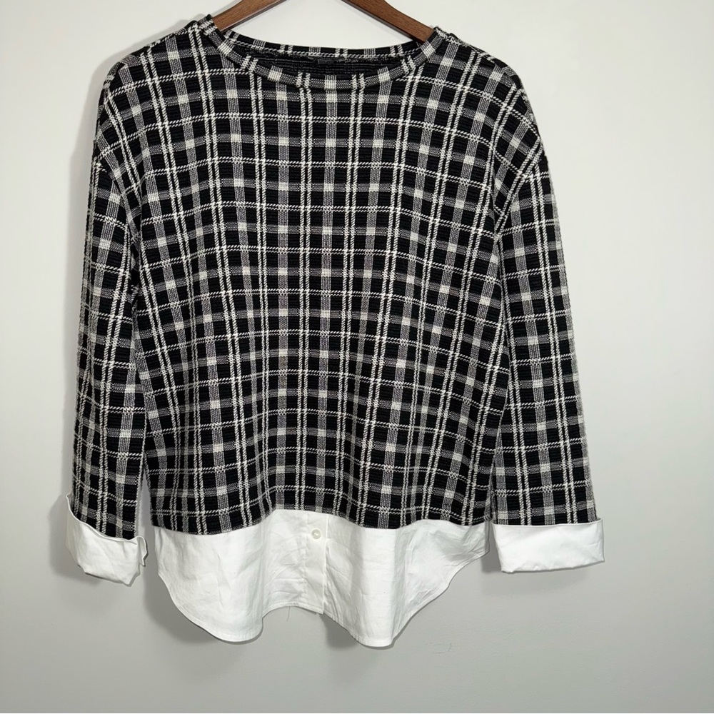 Ann Taylor Plaid Black and White Women's Knit Top Size Medium